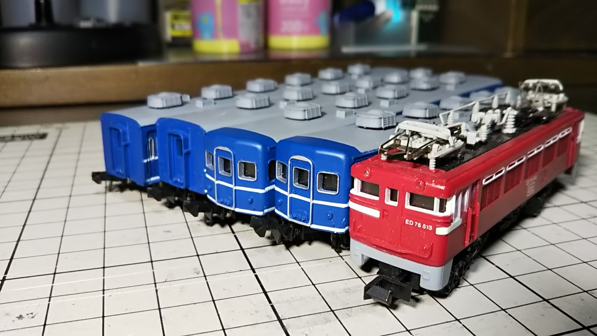 トミーナインスケール ED75 と 12系客車 - R360 鉄道模型 雑記帳