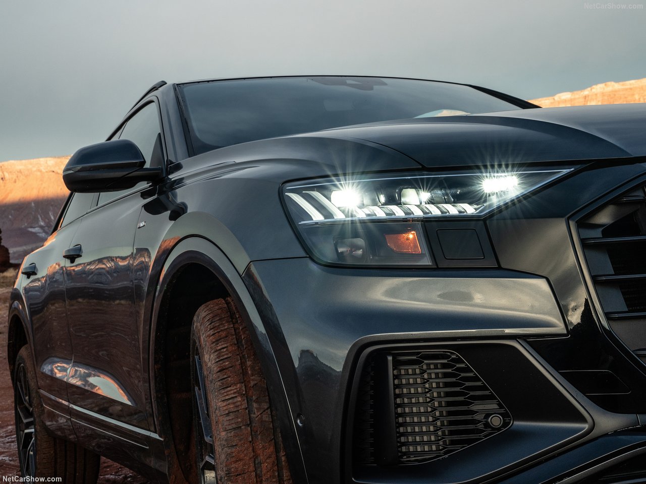 Audi-Q8-2019-1280-c5.jpg