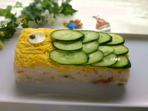 パウンドケーキ型で鯉のぼりの押し寿司