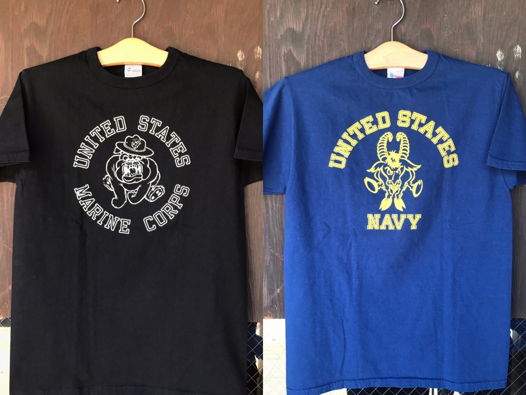 バズのTシャツ。USMCとUS NAVYのマスコット。【横田店】