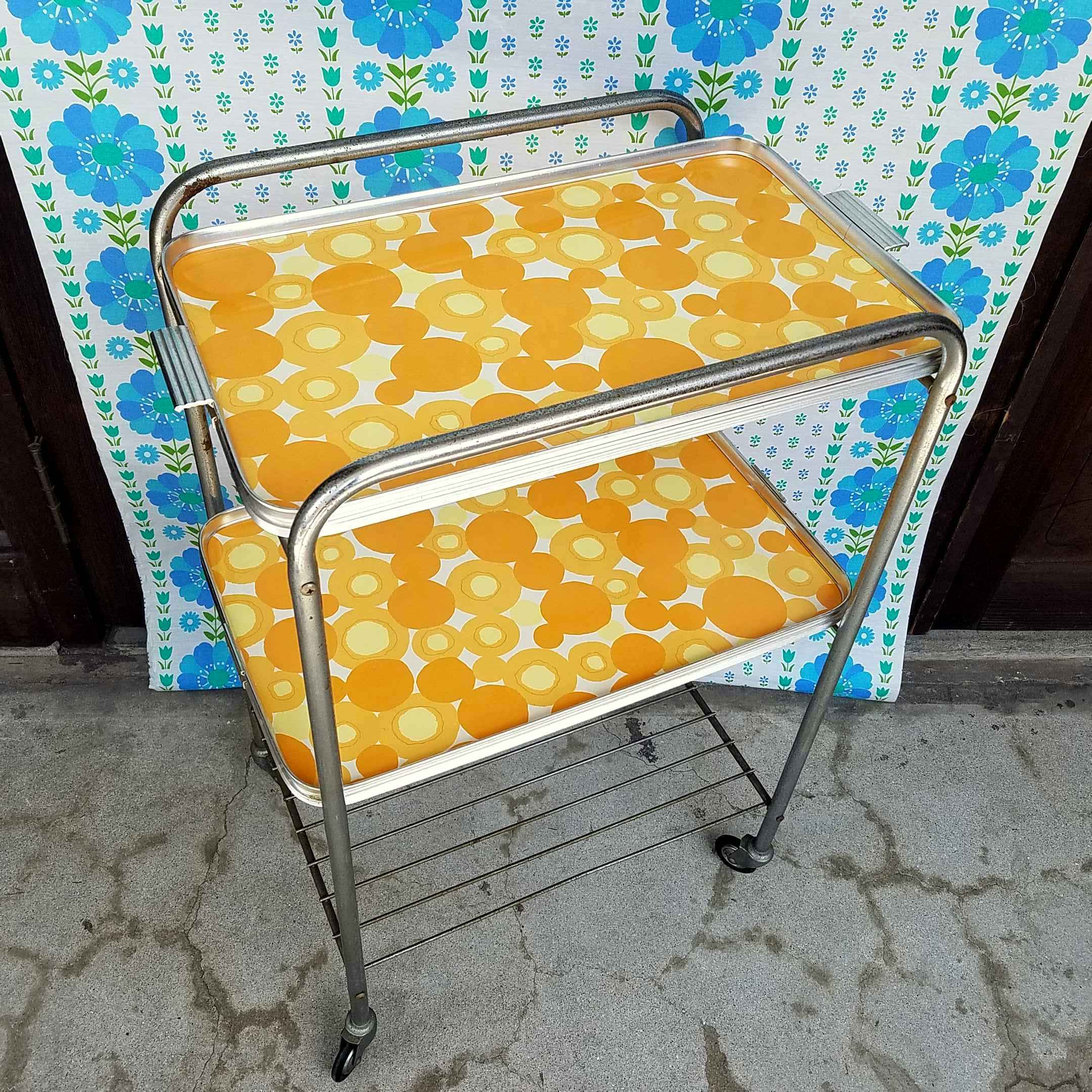 レトロポップなオレンジ色のキッチンワゴン - [Sold Out]過去の販売商品