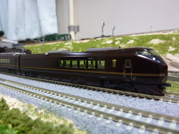 E655系「和（なごみ）」特別車両（回送仕様）連結 - ビスタ模型鉄道 