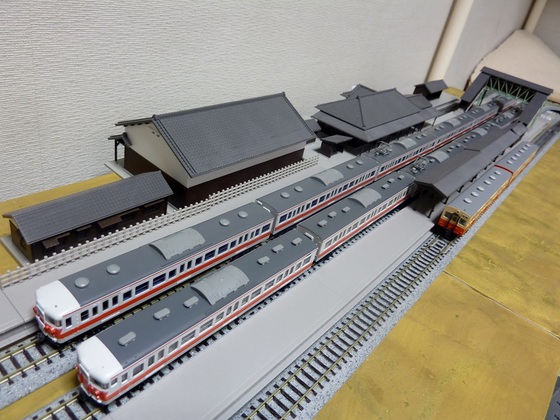 TOMIX 113 2000系 関西線快速色 入線 - ビスタ模型鉄道（エヌゲージ日記）